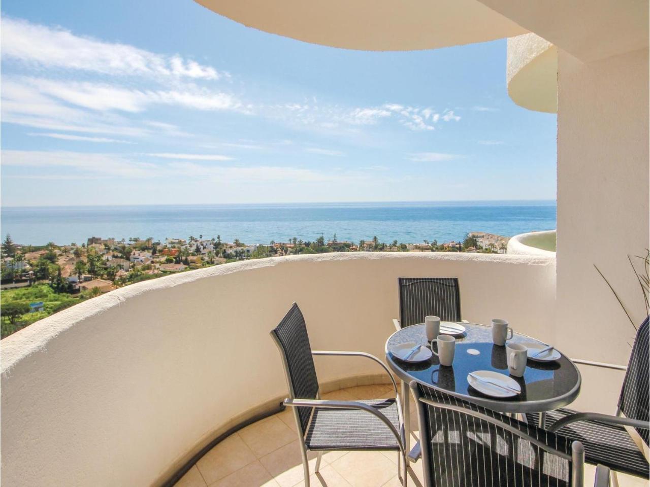 Sunny Apartment In Marbella Kültér fotó